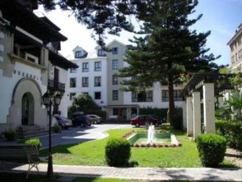 Hotel Y Apartamentos Arias Navia Luaran gambar