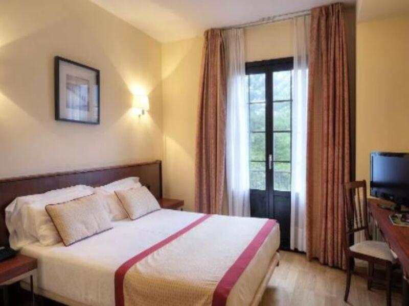 Hotel Y Apartamentos Arias Navia Luaran gambar