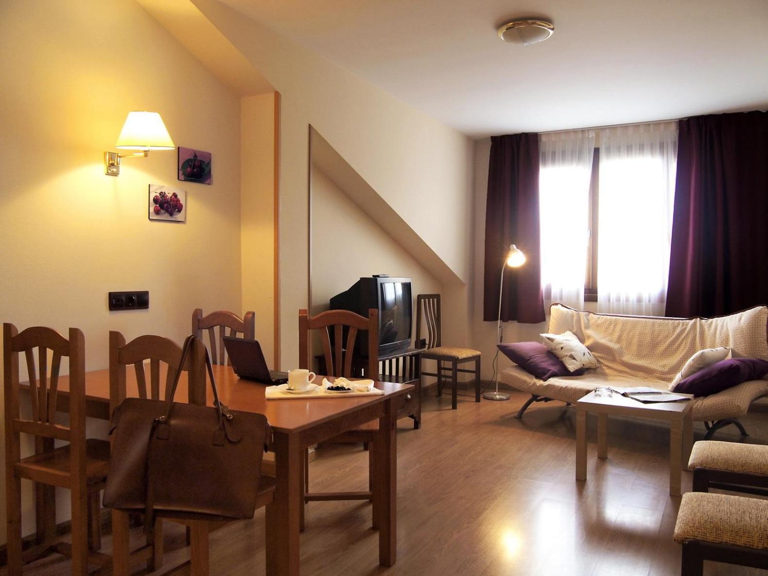 Hotel Y Apartamentos Arias Navia Bilik gambar