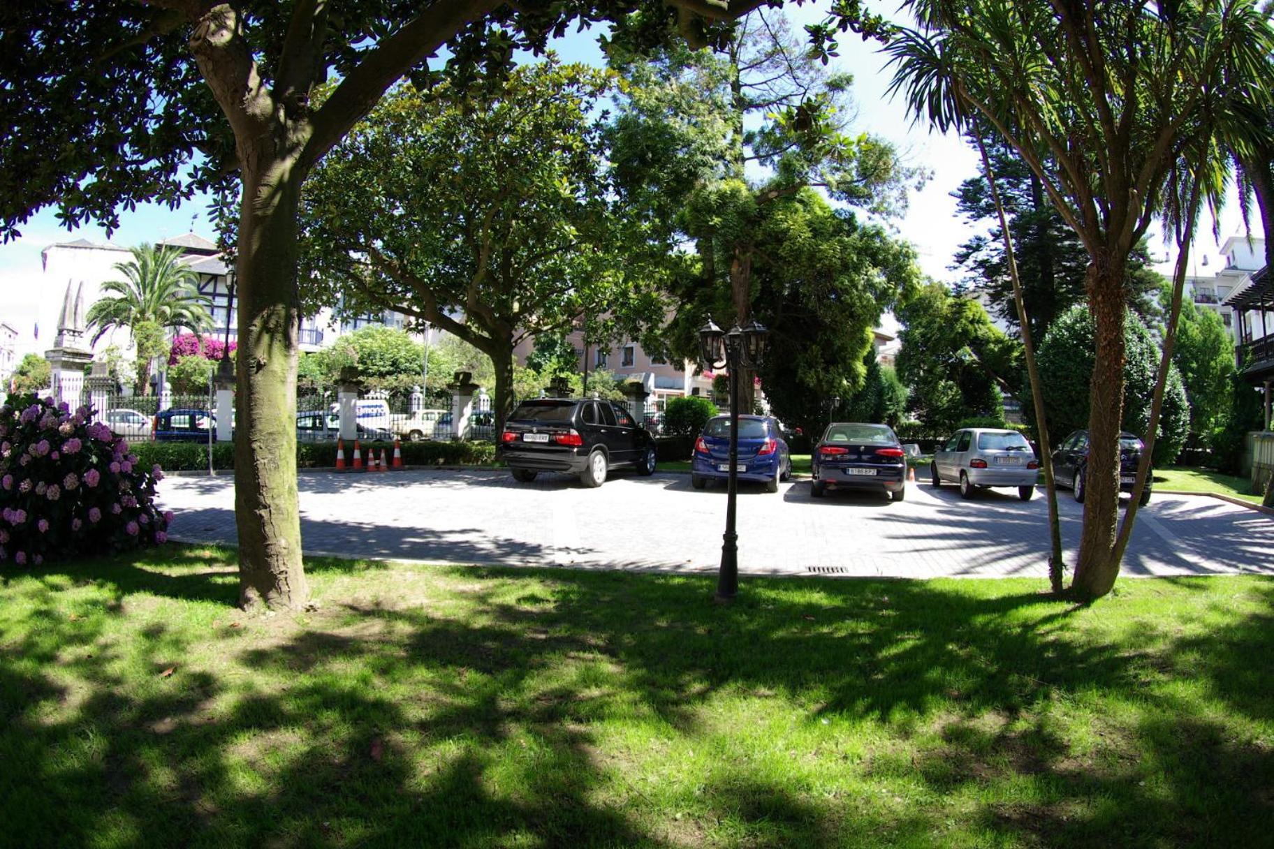 Hotel Y Apartamentos Arias Navia Luaran gambar